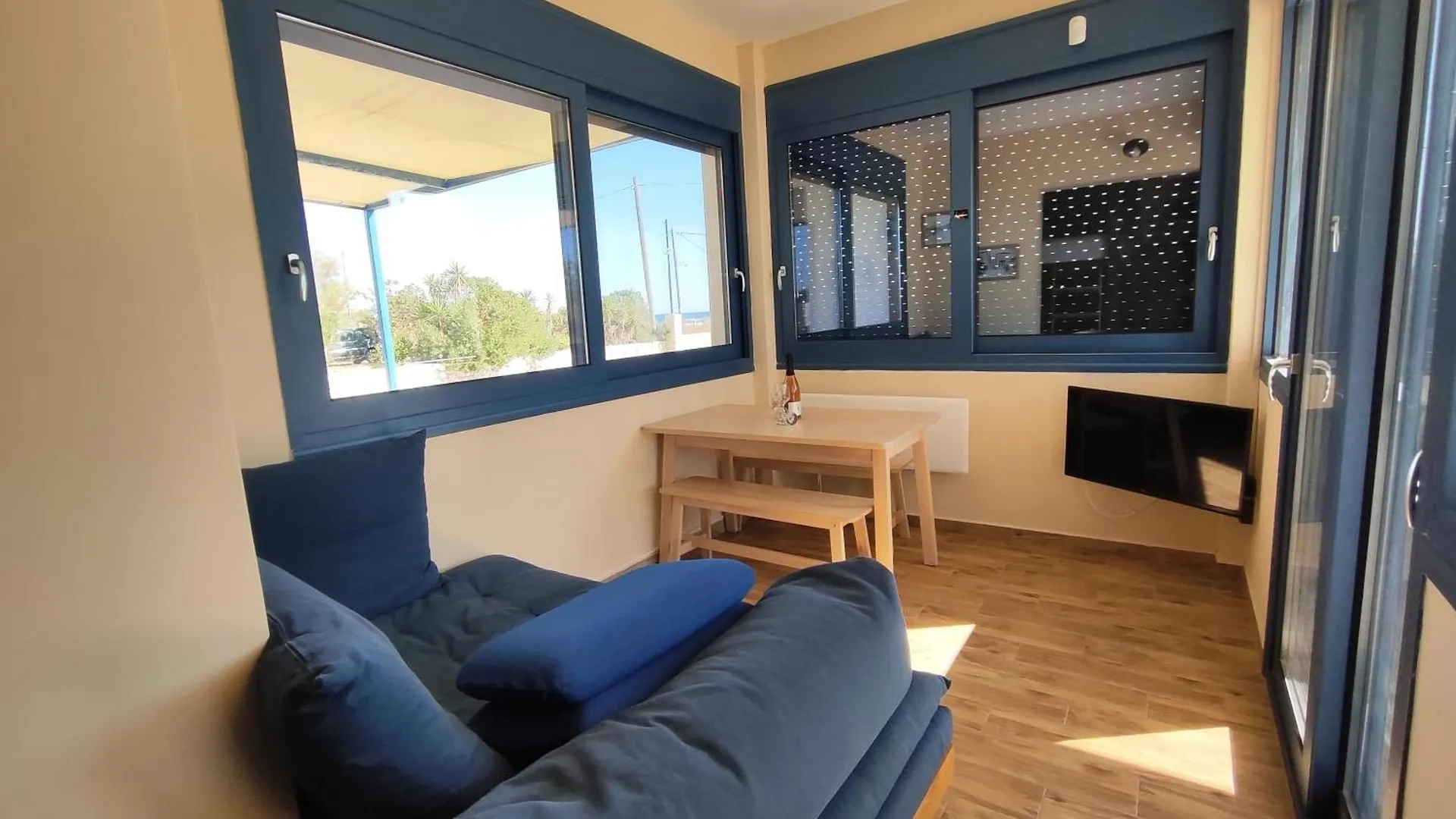 Bluetel Lixouri Apartment 0*,  Greece